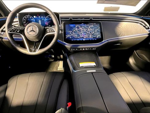 New 2026 Mercedes-Benz E 450 4MATIC Sedan image 7