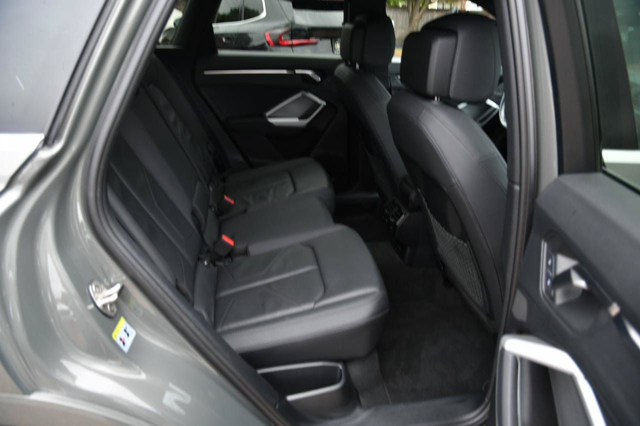 Used 2024 Audi Q3 2.0T Premium AWD/4WD image 25