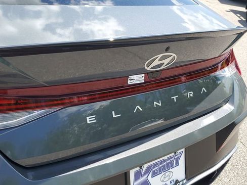New 2026 Hyundai Elantra SEL Sport Premium FWD image 7
