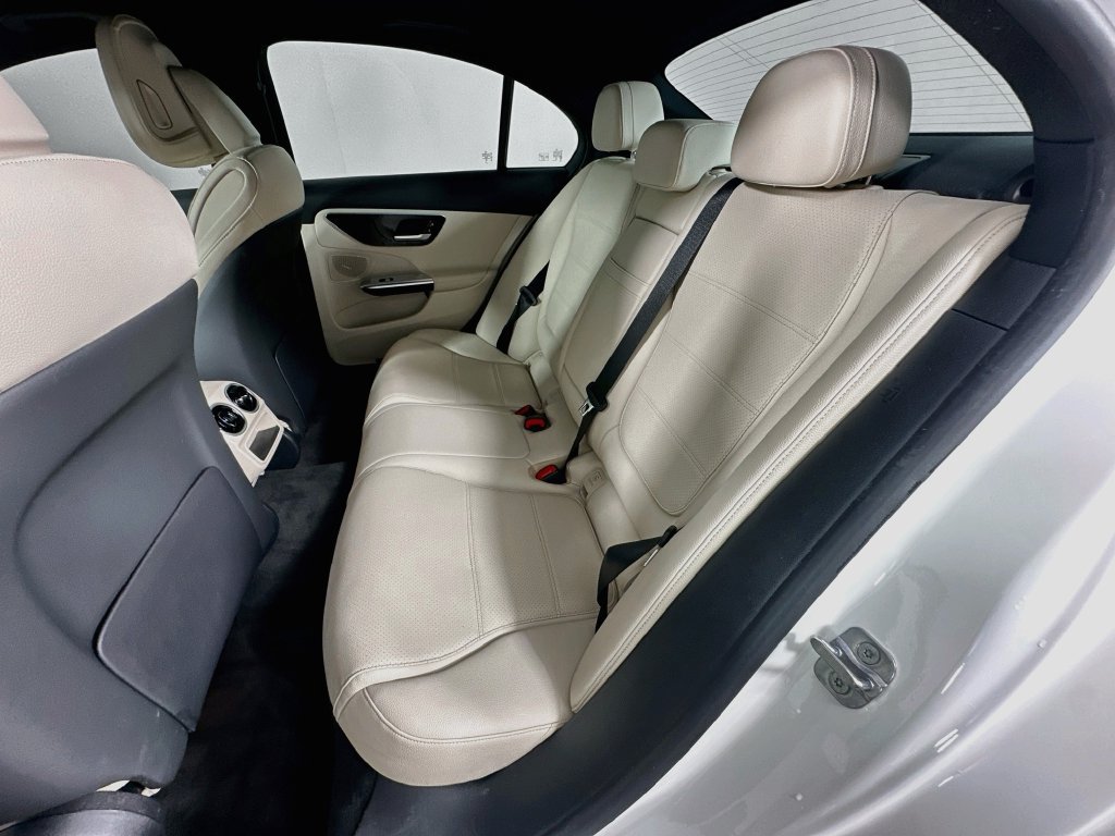 Used 2024 Mercedes-Benz C 300 Sedan image 24