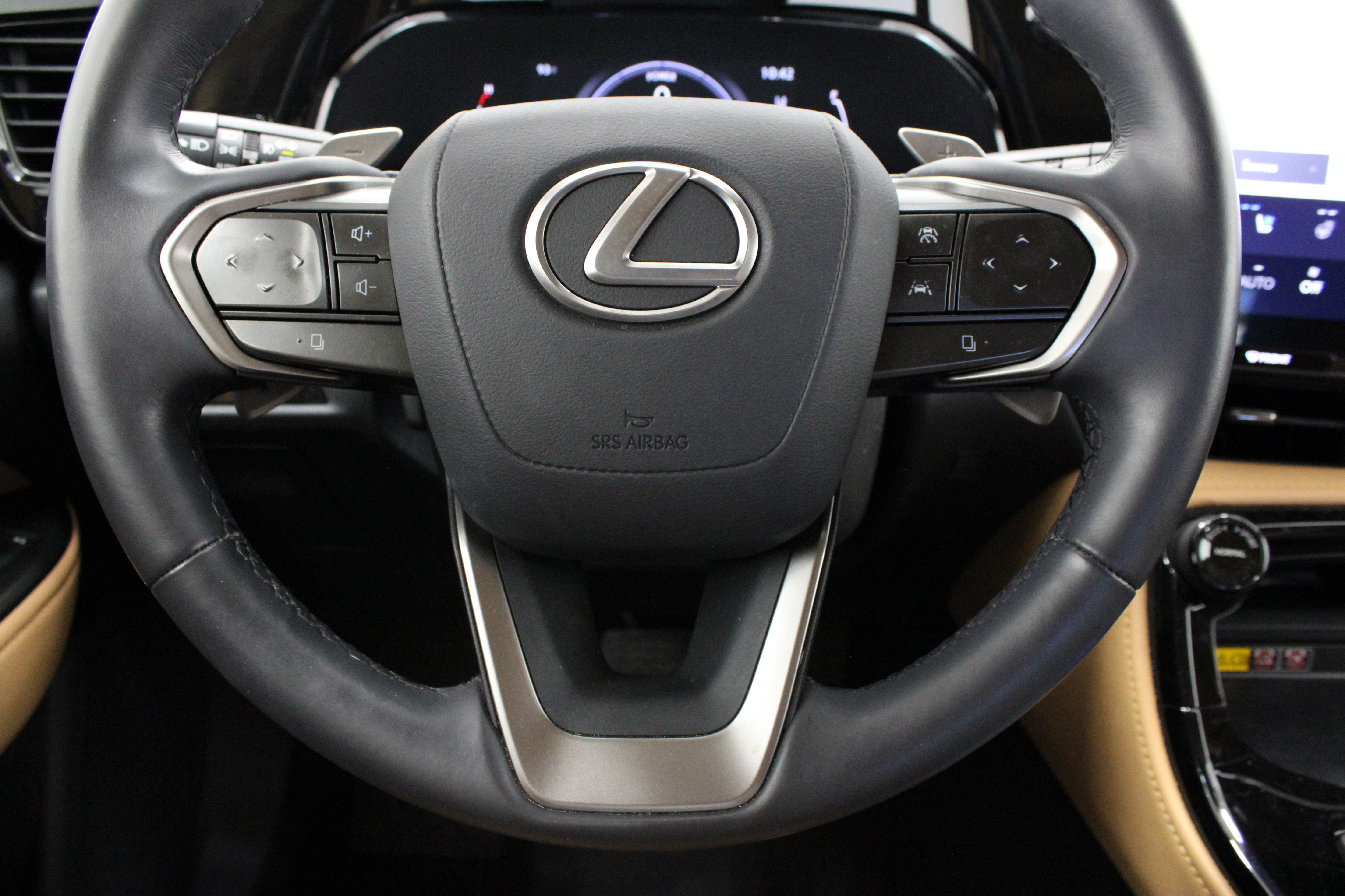 Used 2025 Lexus NX 350h AWD w/ Cold Area Package image 24