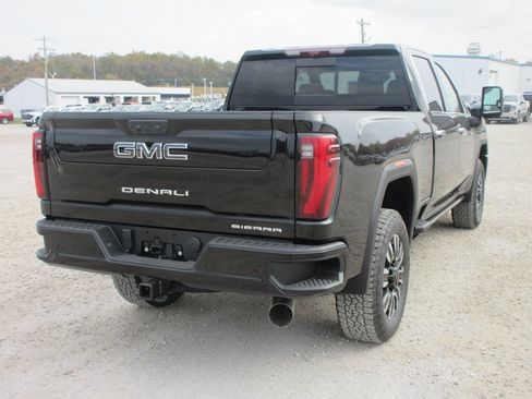 New 2026 GMC Sierra 2500 Denali Ultimate image 5