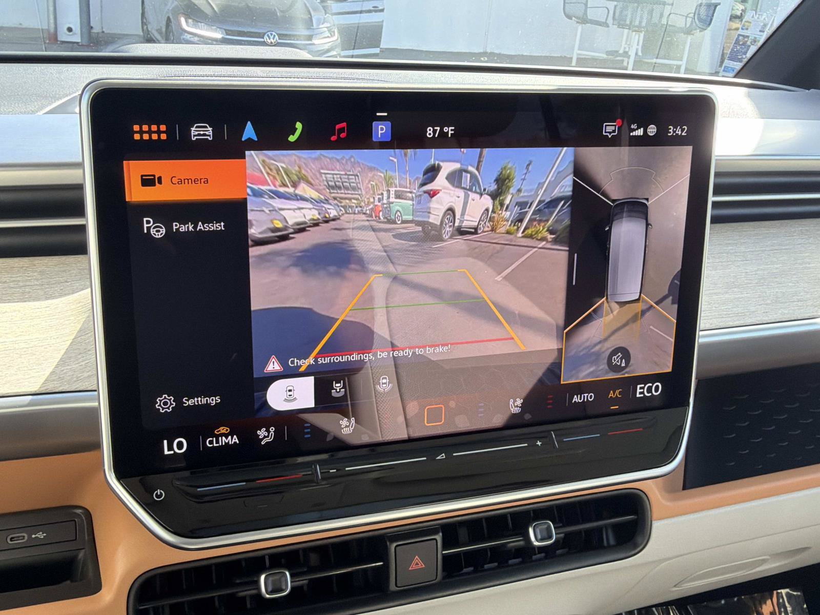 Certified 2025 Volkswagen ID. Buzz Pro S Plus RWD image 27