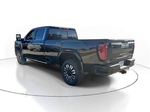 New 2025 GMC Sierra 3500 Denali Ultimate image 3