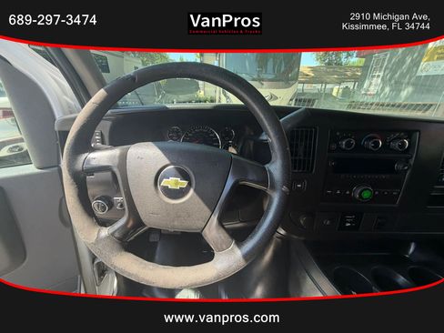 Used 2014 Chevrolet Express 2500 RWD image 10