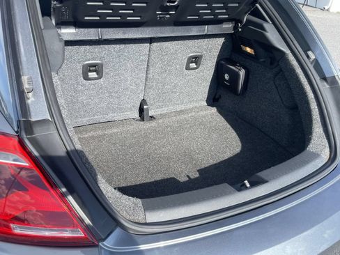 Used 2012 Volkswagen Beetle Turbo FWD image 27