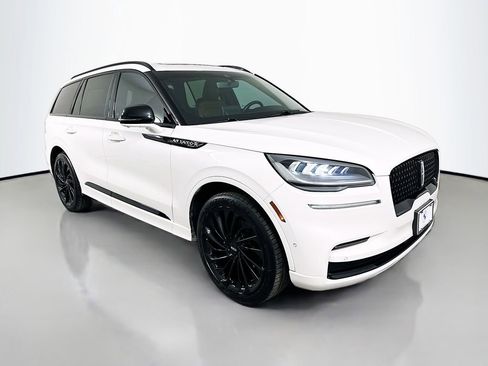Used 2022 Lincoln Aviator Reserve w/ Equipment Group 201A image 3
