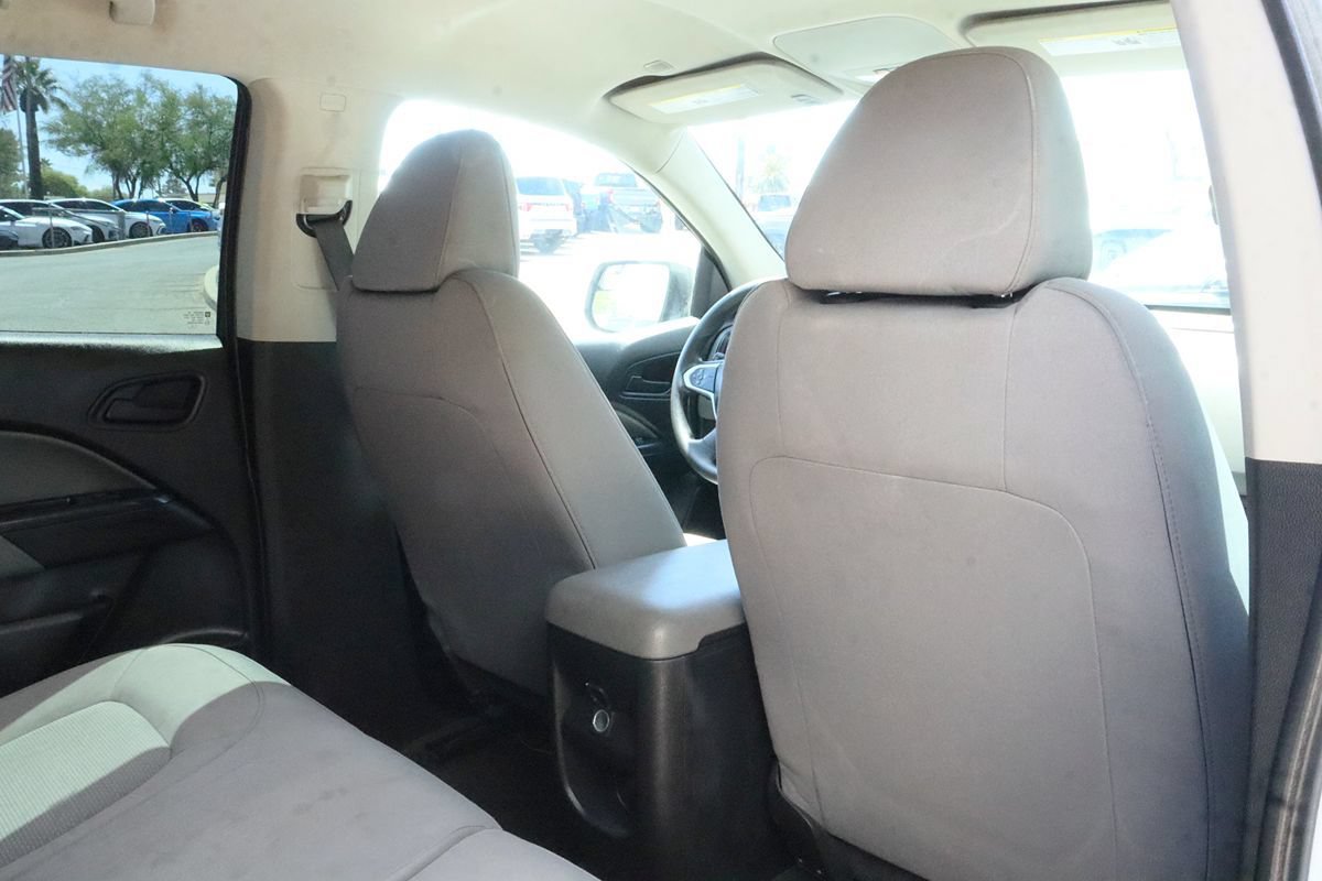 Used 2018 Chevrolet Colorado W/T w/ WT Convenience Package RWD image 28