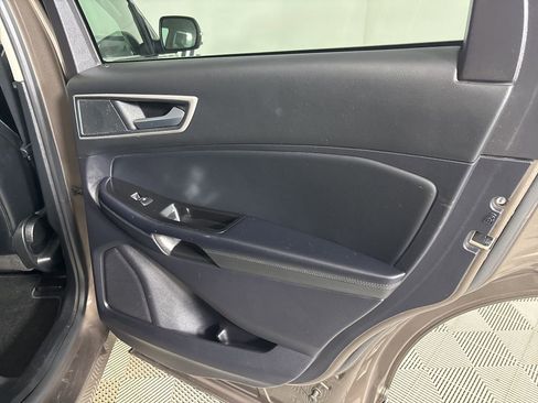 Used 2019 Ford Edge SEL w/ Equipment Group 201A image 26