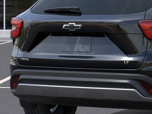 New 2026 Chevrolet Trax LT FWD image 14
