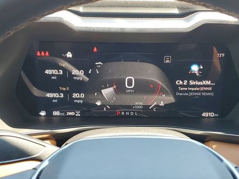 Certified 2026 GMC Canyon AT4 w/ Technology Plus Package AWD/4WD image 9
