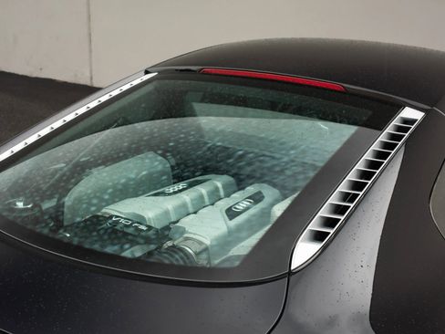 Used 2010 Audi R8 V10 image 34