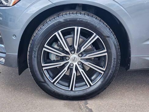 Used 2019 Volvo XC60 T5 Inscription FWD image 10