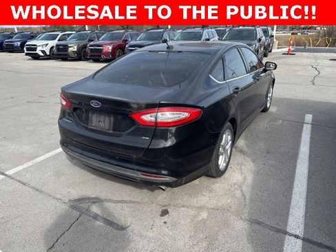 Used 2013 Ford Fusion SE image 2