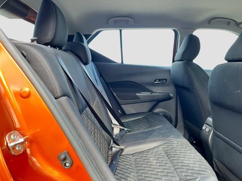 Used 2022 Nissan Kicks SV FWD image 24