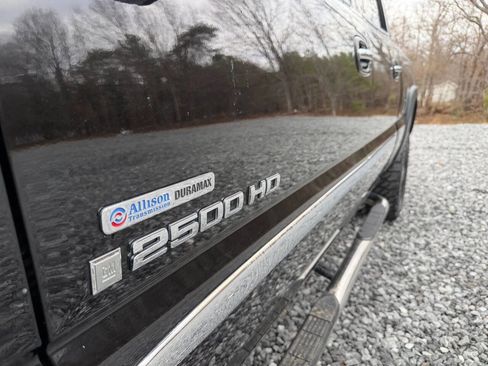 Used 2007 GMC Sierra 2500 SLT w/ Heavy-Duty Power Package image 10