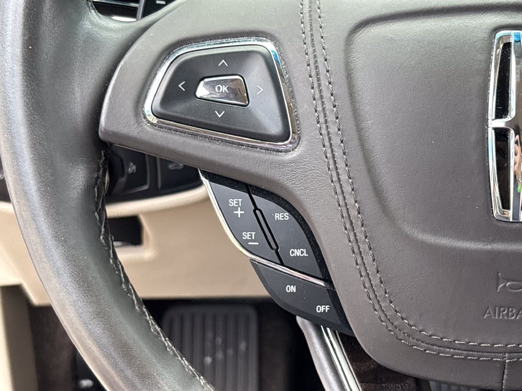 Used 2017 Lincoln MKZ Reserve FWD image 20