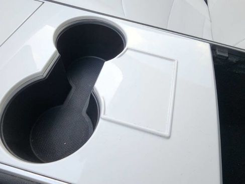 Used 2018 Tesla Model 3 Long Range image 9