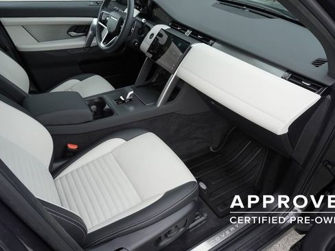 Used 2025 Land Rover Discovery Sport Dynamic SE AWD/4WD image 22