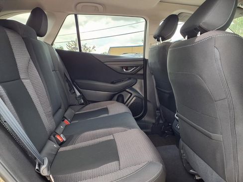 Certified 2025 Subaru Outback Premium image 7