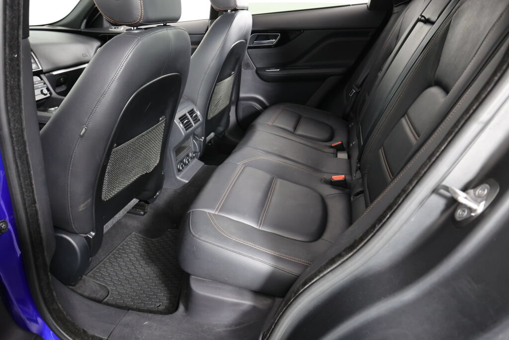 Used 2018 Jaguar F-PACE Prestige AWD/4WD image 17