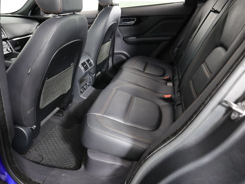 Used 2018 Jaguar F-PACE Prestige AWD/4WD image 17