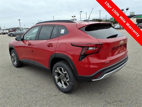 New 2026 Chevrolet Trax LT w/ Driver Confidence Package image 3