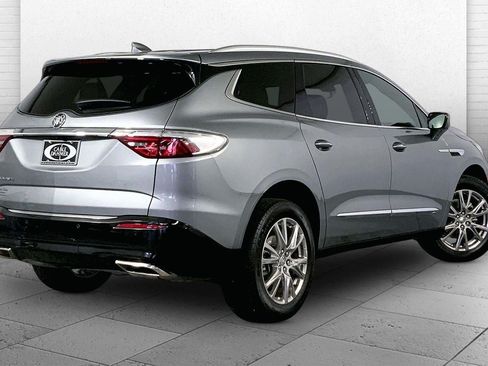 Used 2023 Buick Enclave Essence w/ Experience Buick Package AWD/4WD image 13