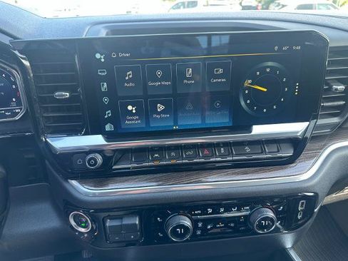 Used 2022 Chevrolet Silverado 1500 LT Trail Boss w/ Convenience Package II AWD/4WD image 34