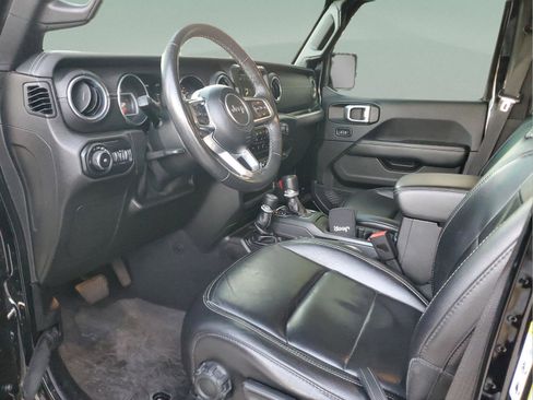 Certified 2019 Jeep Wrangler Unlimited Sahara w/ Quick Order Package 24M Moab image 15