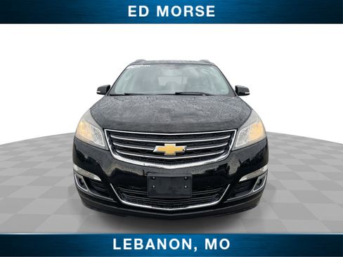 Used 2017 Chevrolet Traverse LT w/ Style and Technology Package FWD image 3