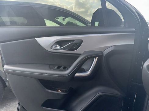 Used 2025 Chevrolet Blazer LT w/ Redline Edition image 10