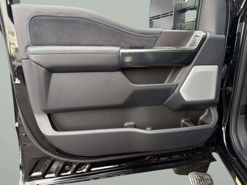 Used 2026 Ford F450 Platinum image 16