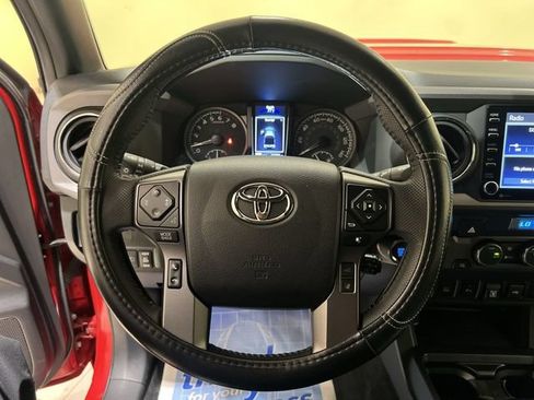Used 2022 Toyota Tacoma TRD Sport w/ Technology Package RWD image 10