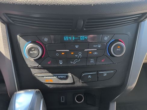 Used 2018 Ford Escape SEL AWD/4WD image 16