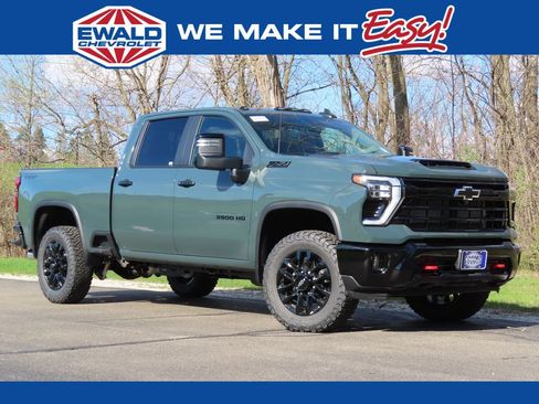 New 2026 Chevrolet Silverado 3500 LT w/ Trail Boss Package AWD/4WD image 1