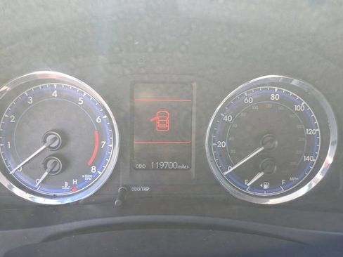 Used 2018 Toyota Corolla L FWD image 21