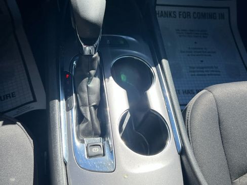 Used 2023 Chevrolet Malibu LT FWD image 20