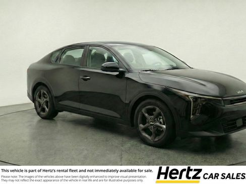Used 2025 Kia K4 FWD image 1