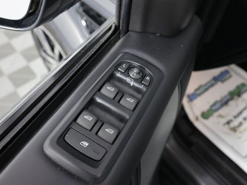 Used 2016 Land Rover LR4 HSE LUX image 31