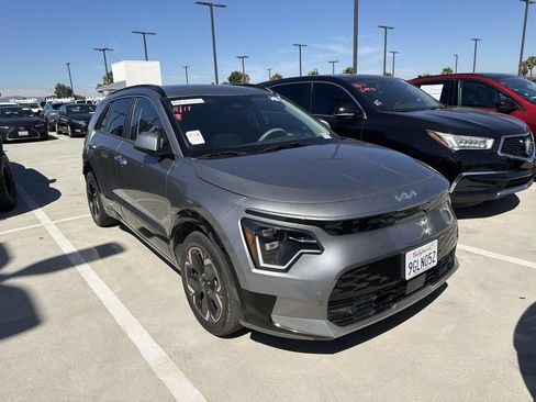 Used 2023 Kia Niro Wave FWD image 15