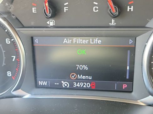 Used 2025 Chevrolet Blazer LT FWD image 29