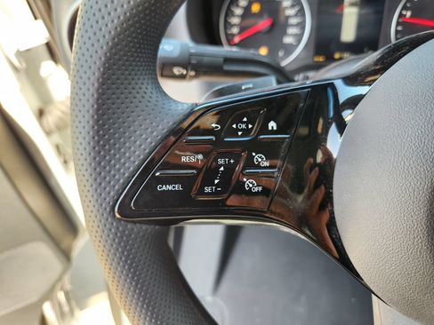 Used 2025 Mercedes-Benz Sprinter 4500 image 25