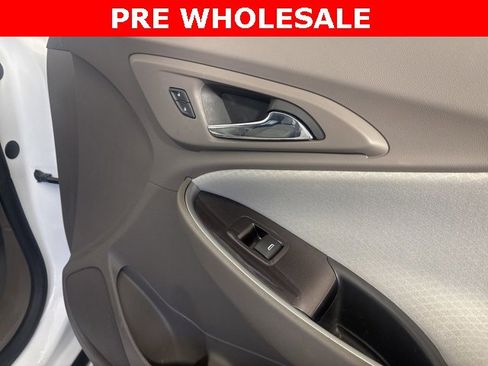 Used 2016 Chevrolet Malibu L image 25