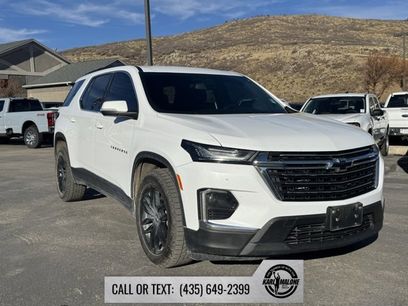 Used 2022 Chevrolet Traverse LT