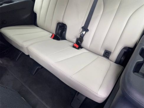 Used 2022 Hyundai Palisade Calligraphy image 39