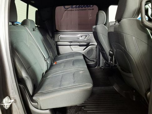 Used 2019 RAM 1500 Big Horn RWD image 10