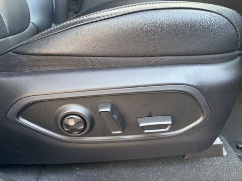 Used 2024 Jeep Grand Cherokee Limited 4xe image 11