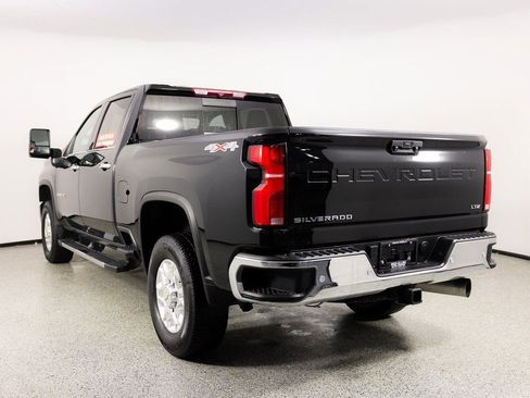 Used 2024 Chevrolet Silverado 2500 LTZ w/ LTZ Convenience Package image 8