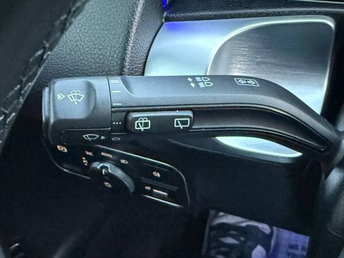 Used 2021 Mercedes-Benz GLB 35 AMG 4MATIC w/ AMG Night Package image 36
